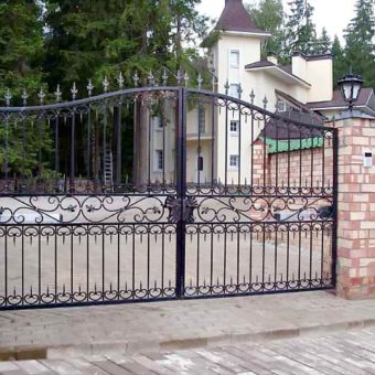 кованые ворота и калитки в москве