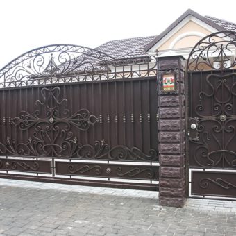 купить кованые ворота в москве